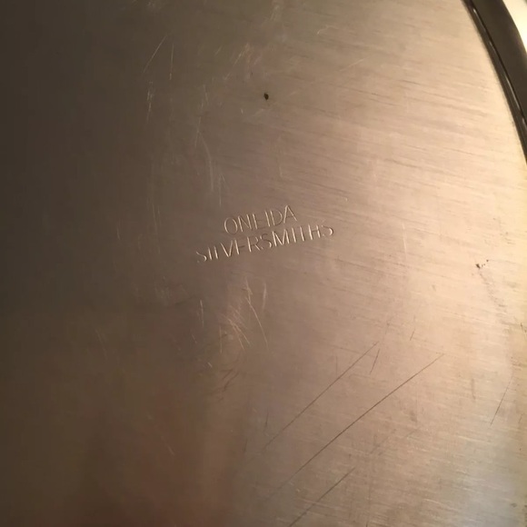 Oneida Silverplated Tray With Glass Insert - Picture 8 of 9